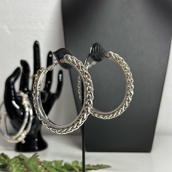 Textured Full Hoop Earrings - Picture 4 of 5